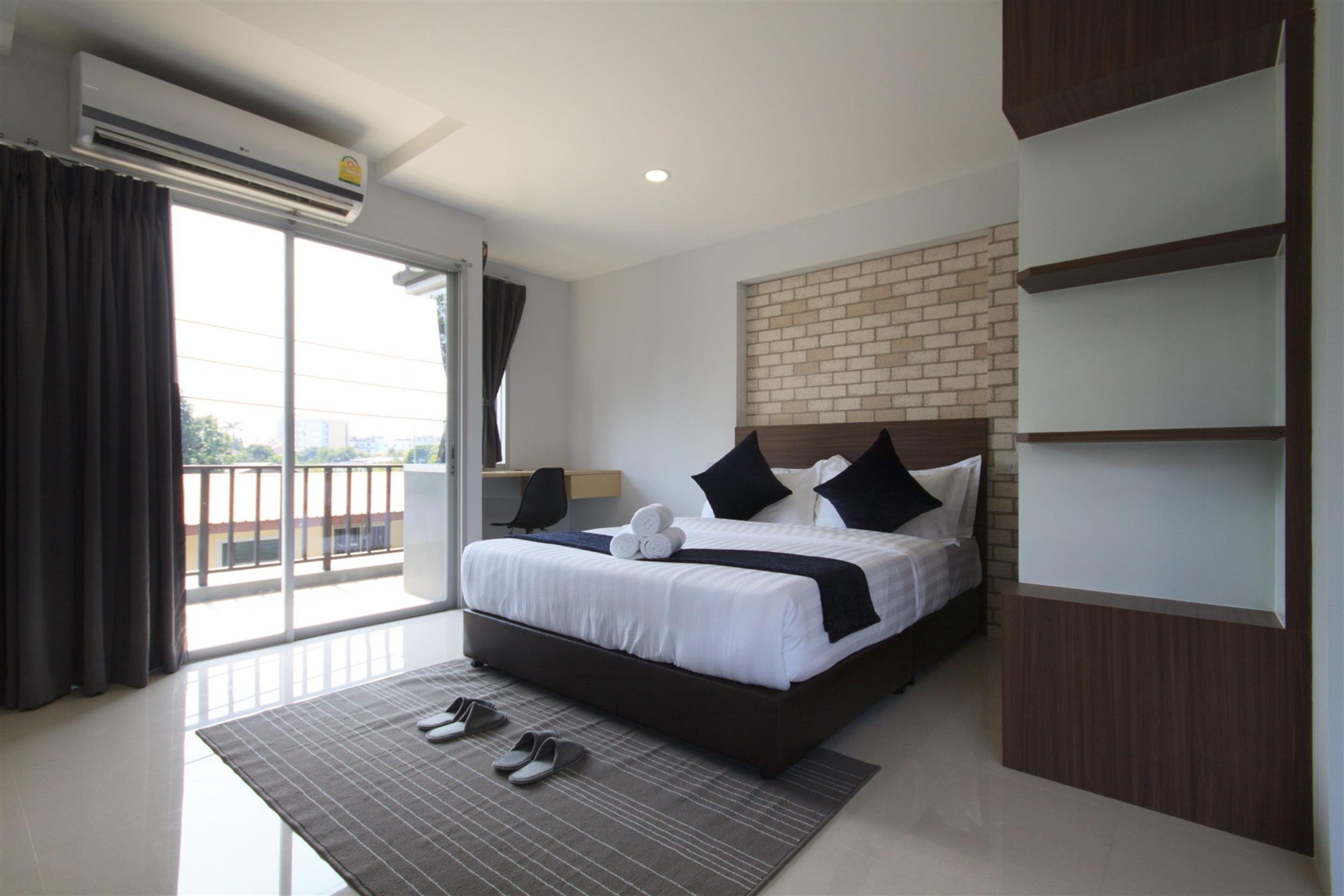 Q Space Residence Bangkok Esterno foto