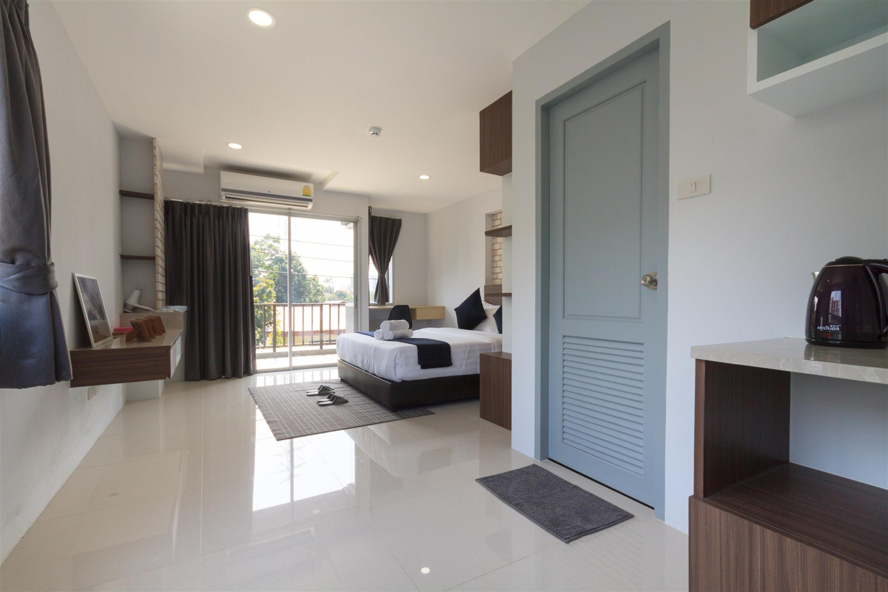 Q Space Residence Bangkok Esterno foto