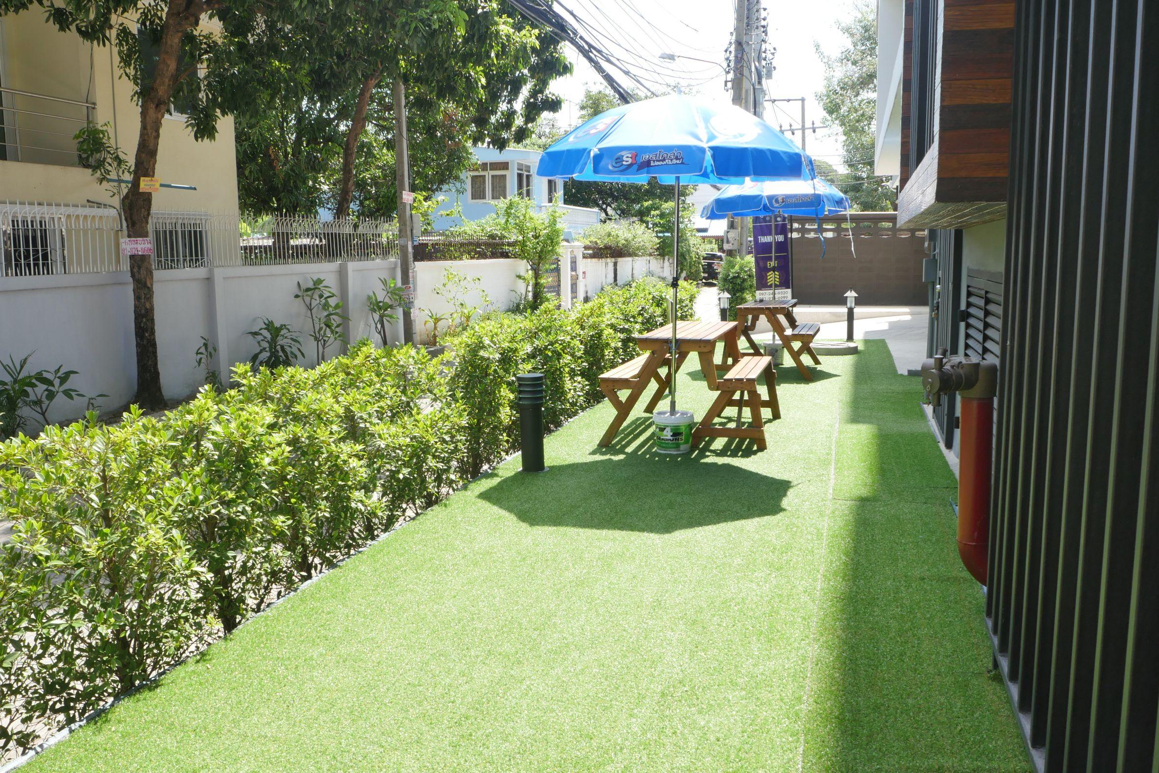 Q Space Residence Bangkok Esterno foto