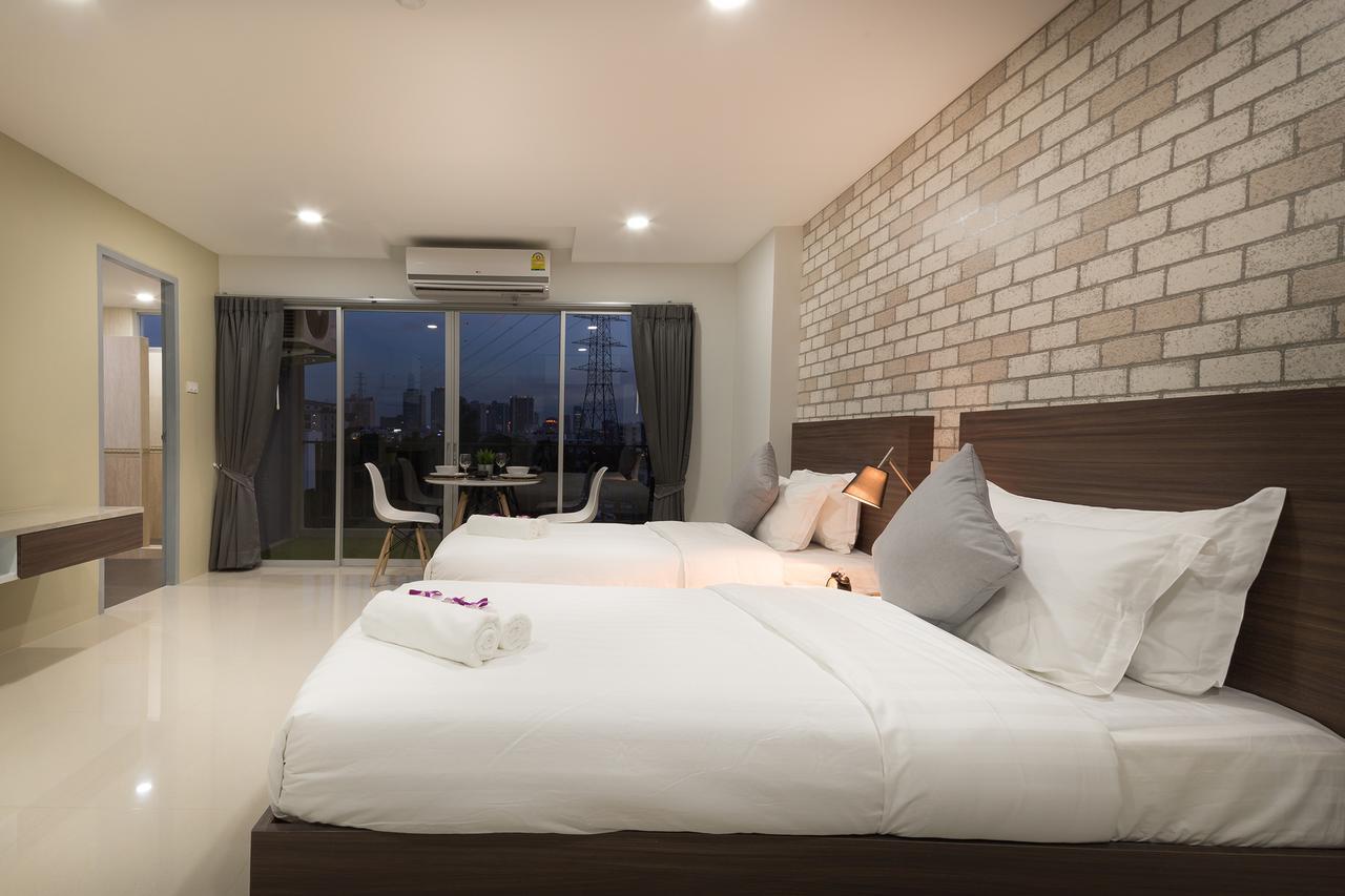 Q Space Residence Bangkok Esterno foto