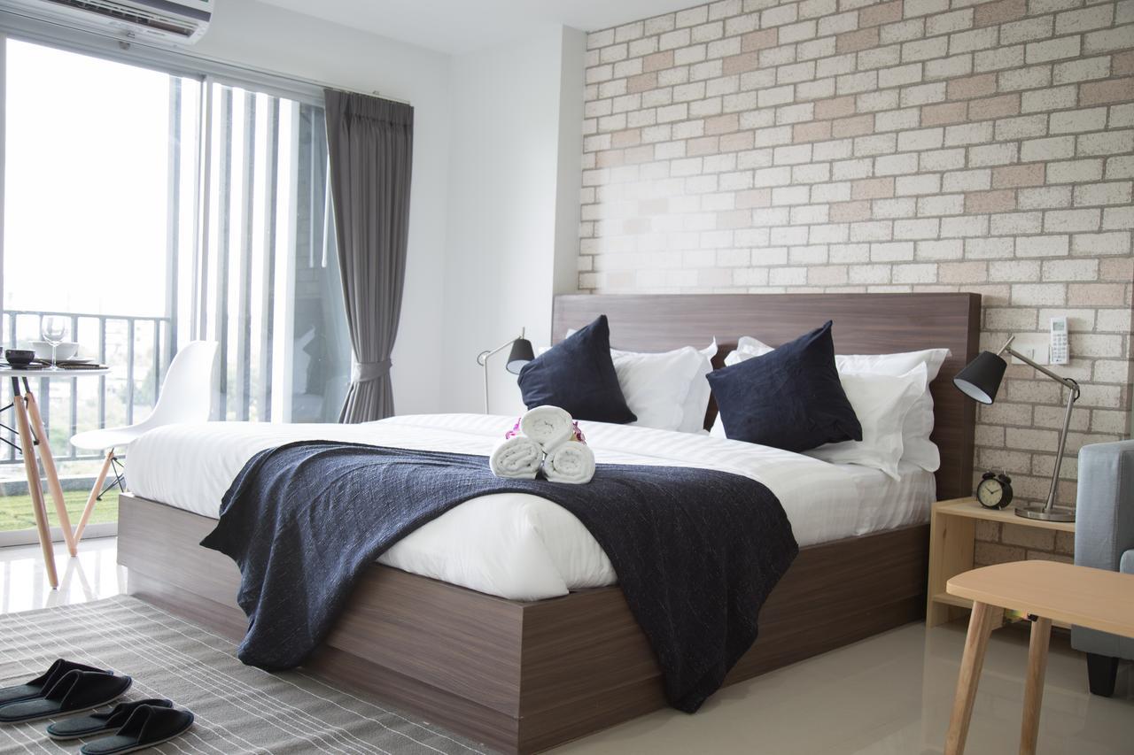Q Space Residence Bangkok Esterno foto