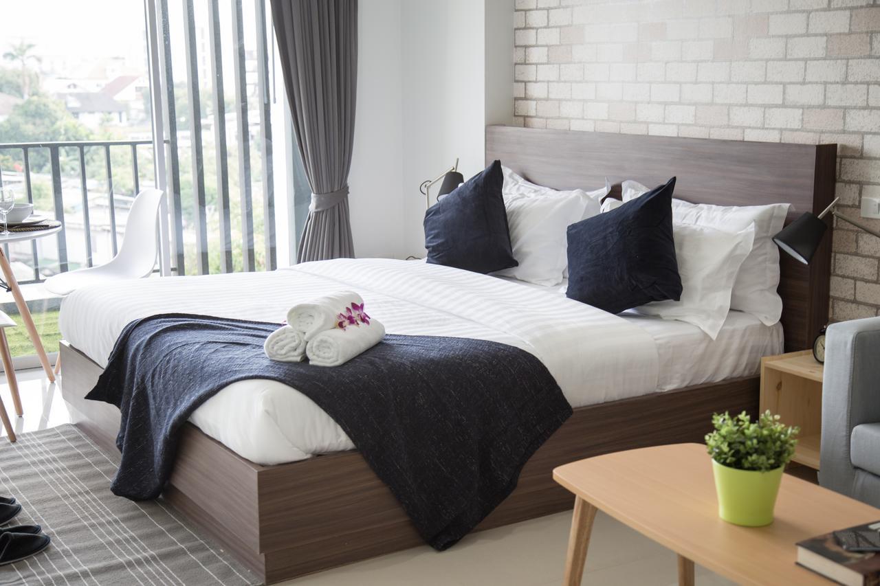 Q Space Residence Bangkok Esterno foto